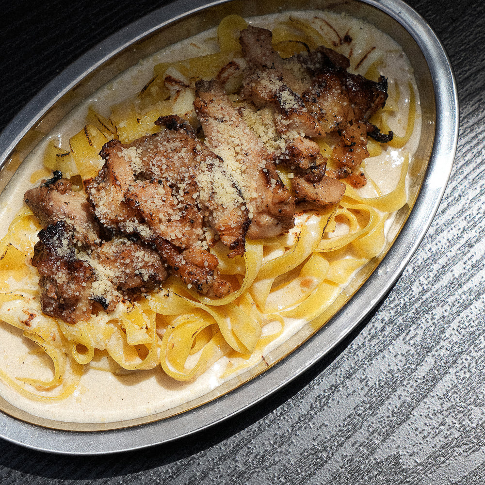 CHICKEN ALFREDO FETTUCCINE